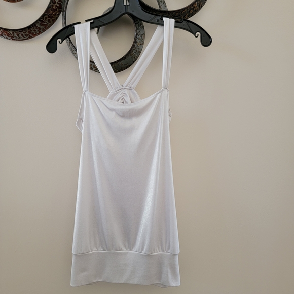 Chic White Women's Tank Top with Draped Design - Picture 3 of 5